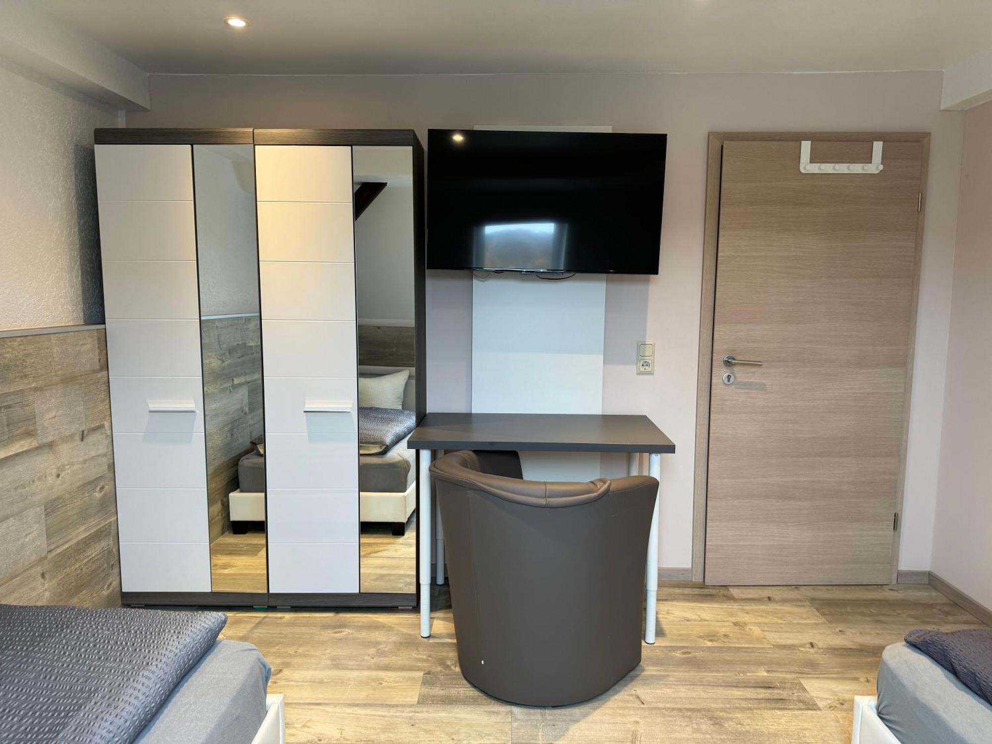 Monteur- und Ferienwohnung Ela Eisenach Zimmer foto